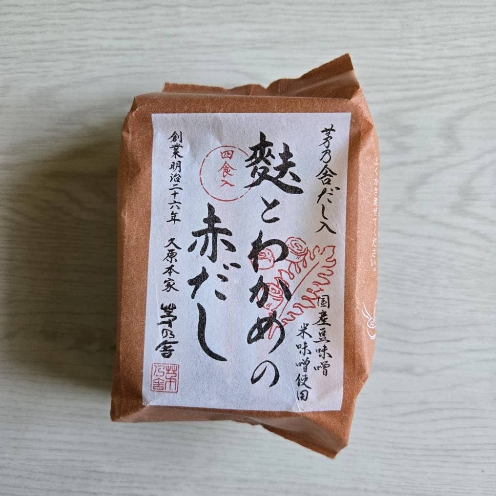 烤麩海帶芽赤味噌汁